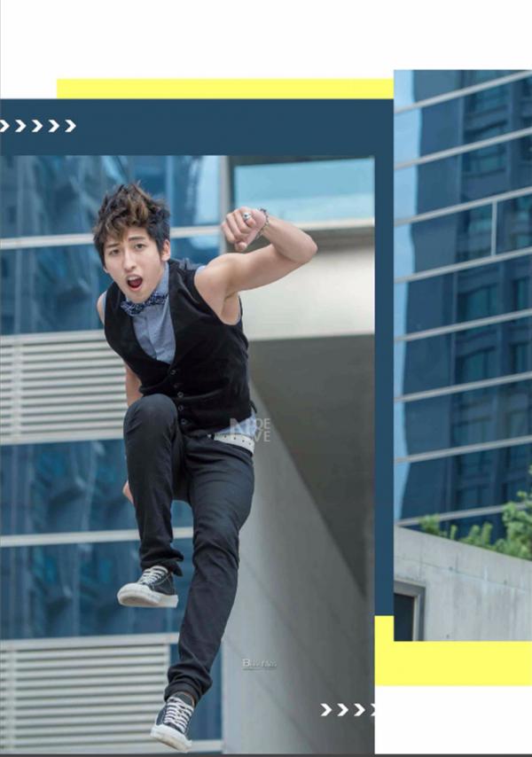 Whoseman-4-明星教練男丁格爾-芬達-全裸非全見寫真書